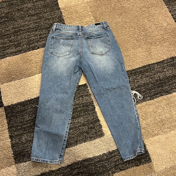 Simple Society, Ripped blue jeans. Size 7. - Picture 6 of 7